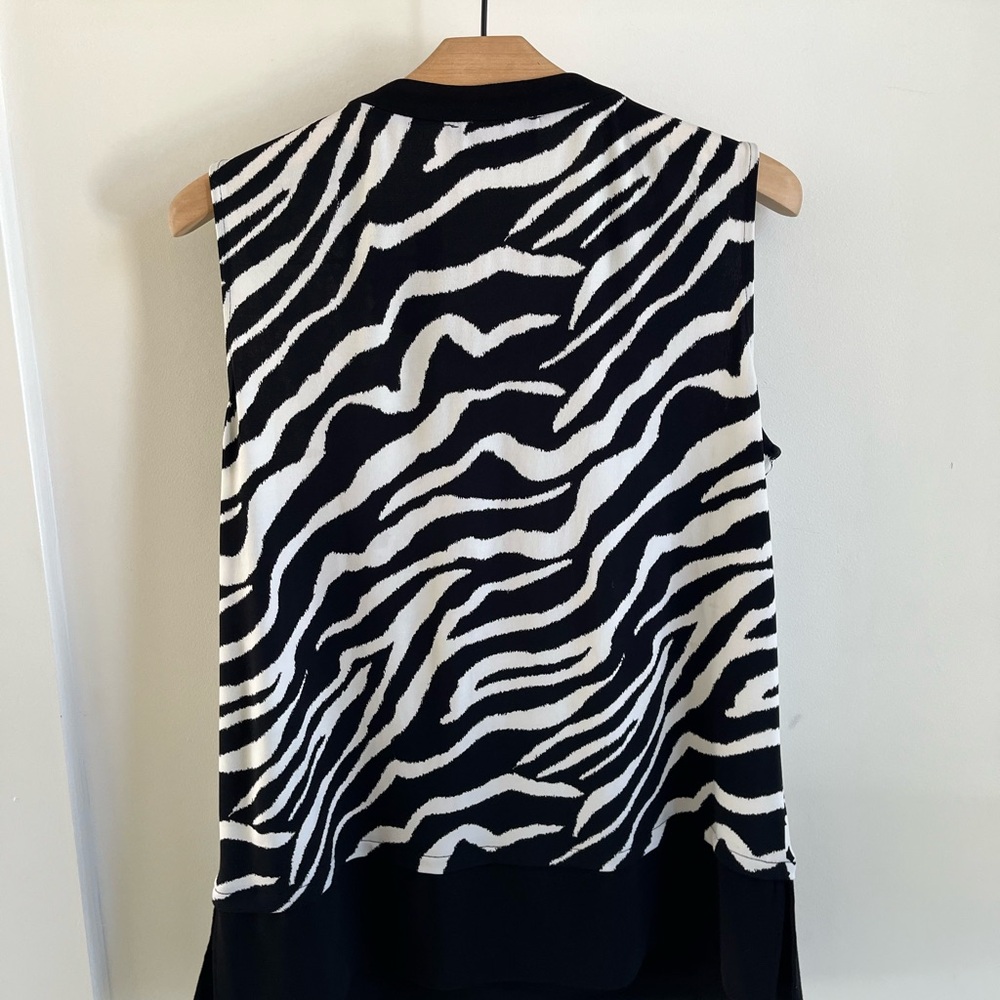 Karl Lagerfeld Black and White Mixed Print Sleeveless Tank - Picture 4 of 4
